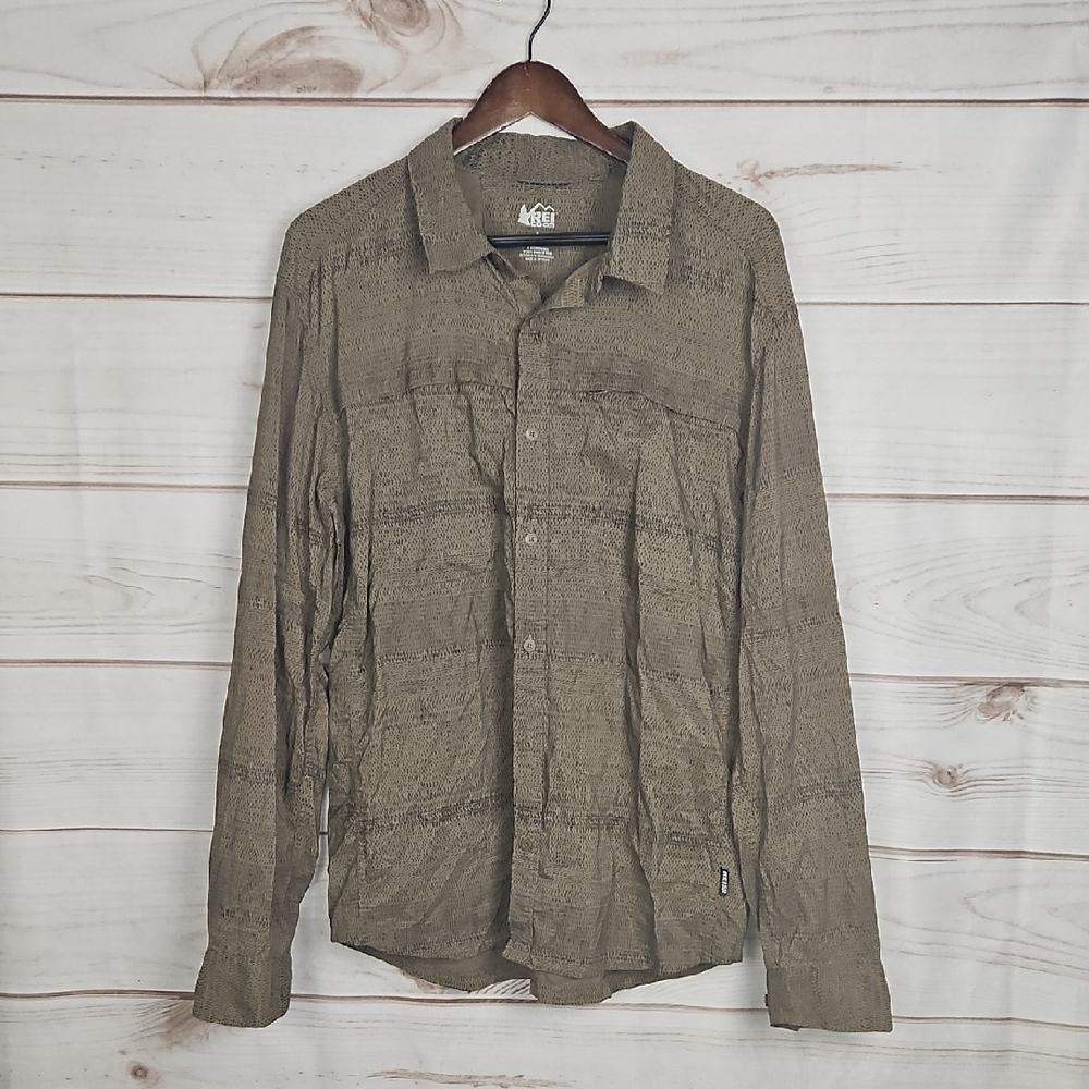REI Co-Op Brown and Black Patterned Hiking Outdoors Fishing Button Down - Large